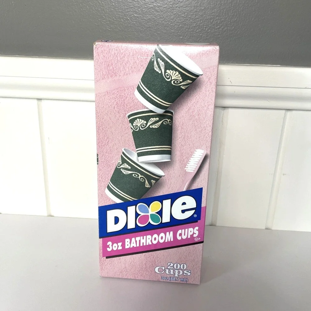Vintage Dixie 3 oz. Cups Neoclassical Design 144 Count Out of 200 Bathroom 2003
